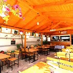 Casa de hóspedes Reni Risi 3*