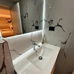 Reni Risi 3*