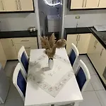 Reni Risi Ksamil