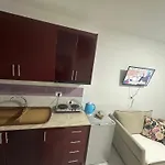 Reni Risi 3* Ksamil