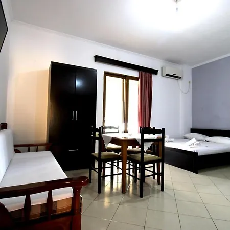 Reni Risi Guest house 3*