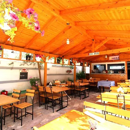 Guest house Reni Risi 3*
