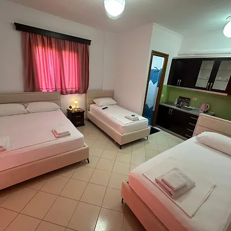 Guest house Reni Risi 3*
