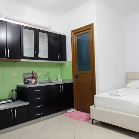 Guest house Reni Risi Ksamil