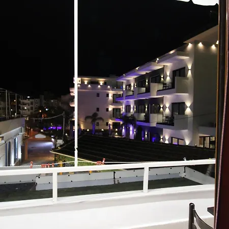 Guest house Reni Risi 3*