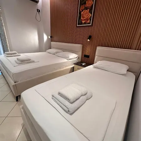 Reni Risi Pensjonat Ksamil