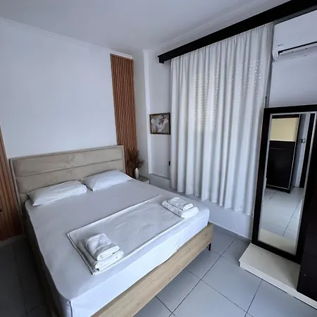 Konukevi Reni Risi 3*