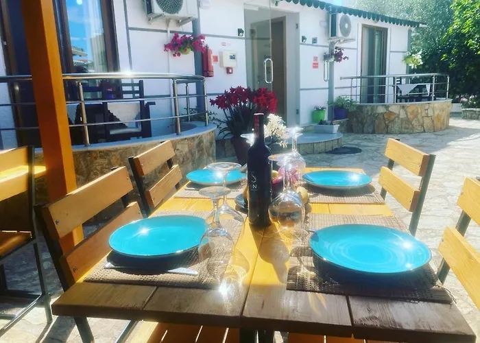 게스트하우스 Reni Risi 사밀