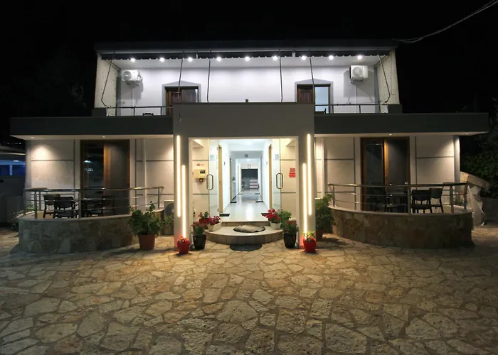 Reni Risi Maison d'hôtes Ksamil