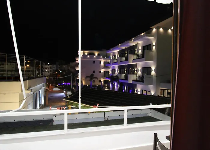 게스트하우스 Reni Risi 3*